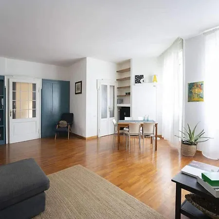 Stylish Retreat For Two In