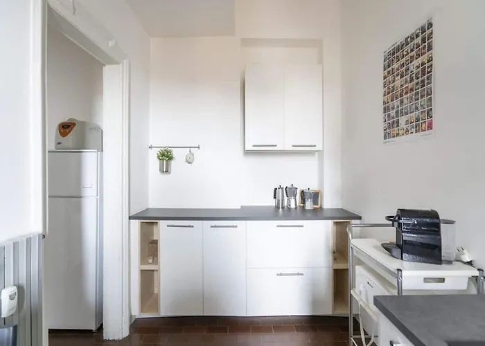 Stylish Retreat For Two In Apartamento Milão