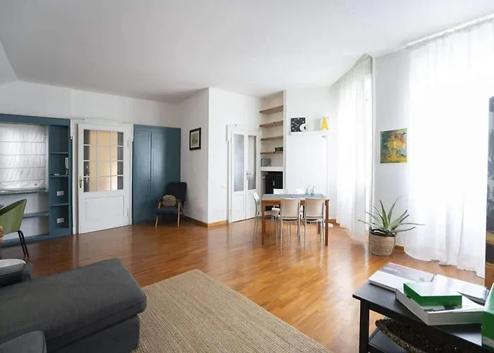 Stylish Retreat For Two In